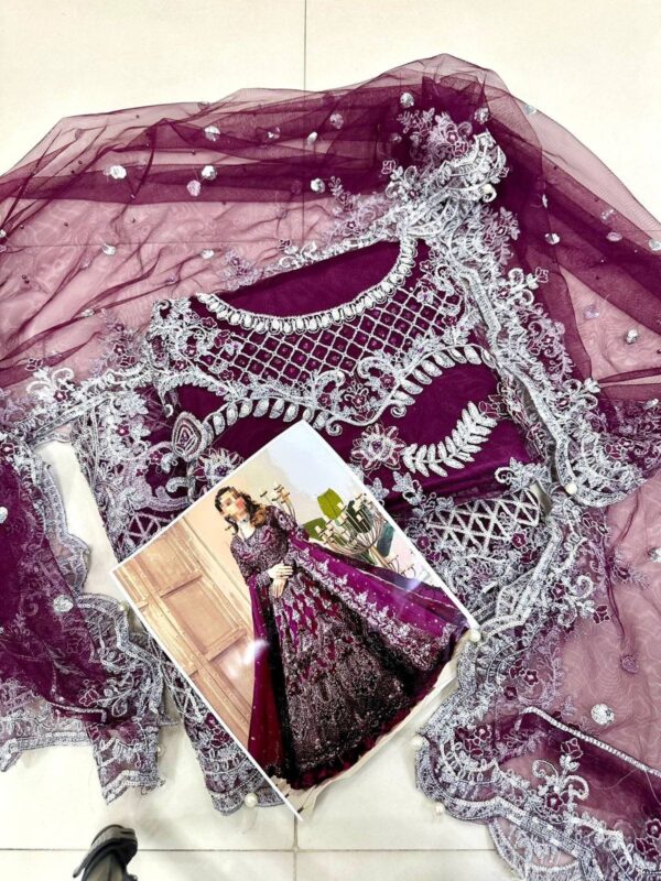 GREWIA COUTURE - Image 2
