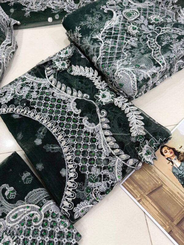 BOTTLE GREEN COUTURE - Image 2
